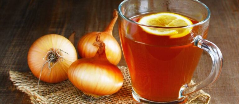 RECEPT ZA PLUĆA: Svako jutro uzimati dvije kašike napitka od crvenog luka… Zdravlje,