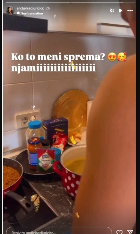 Instagram,