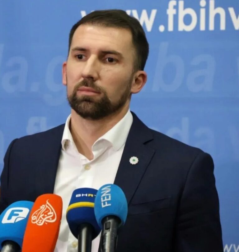 Adnan Delić,