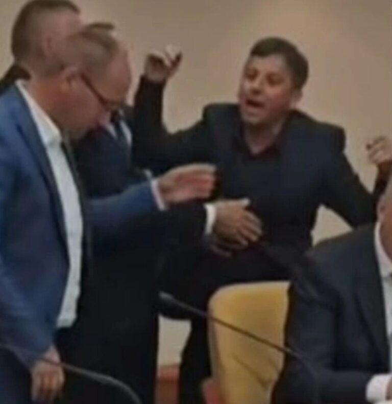 Nebojša Vukanović,
