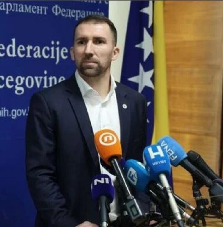 Adnan Delić,