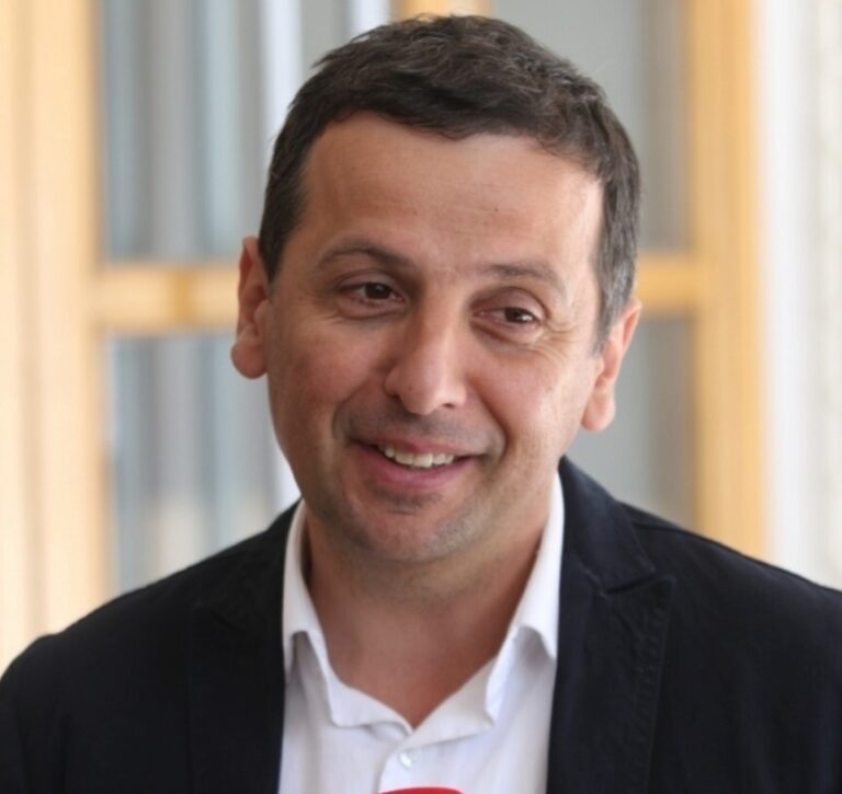 Nebojša Vukanović,