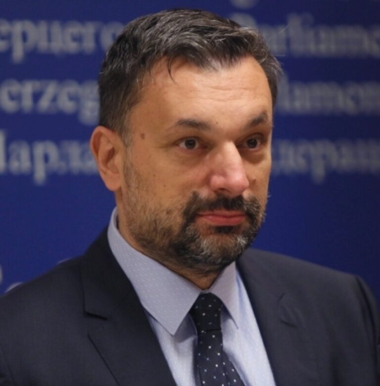 Elmedin Konaković,