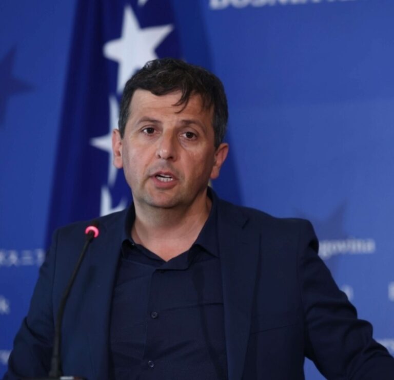 Nebojša Vukanović,