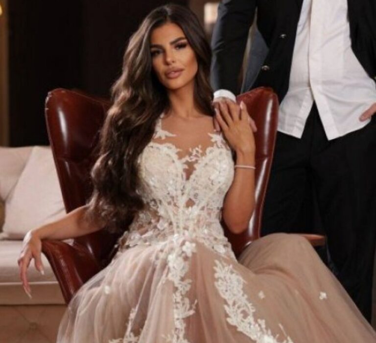 Ena Čolić,