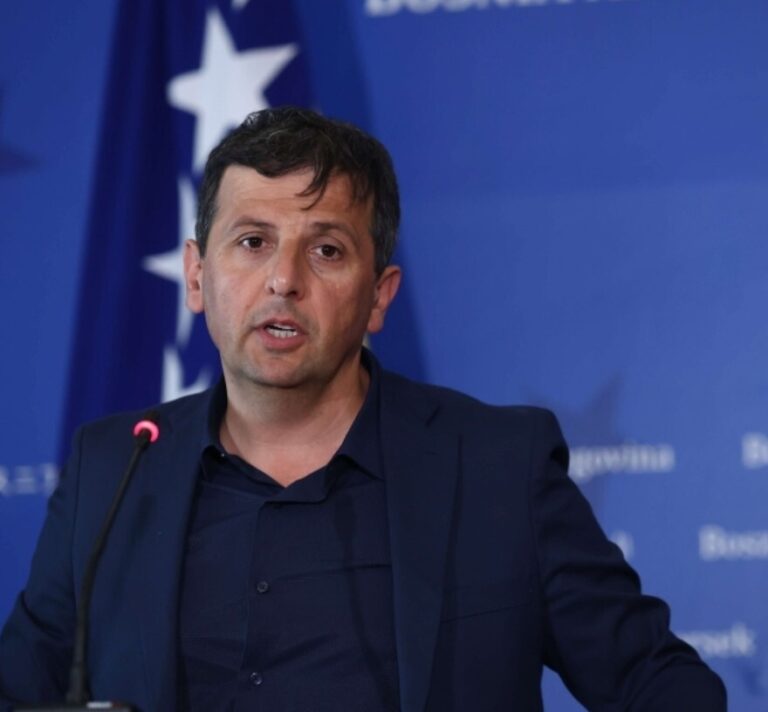Nebojša Vukanović,