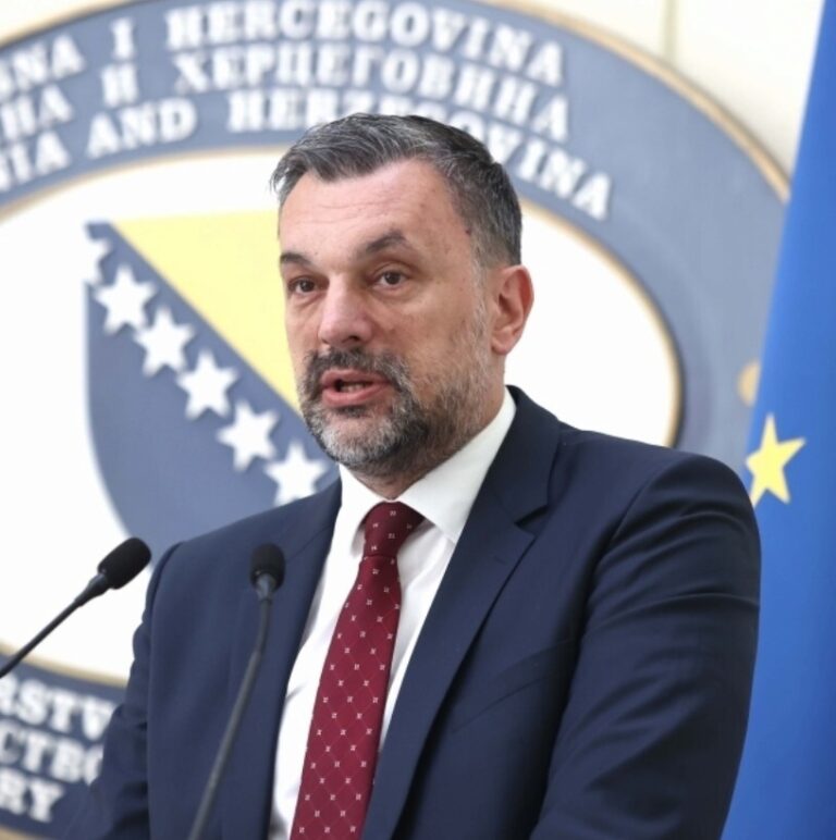 Elmedin Konaković,