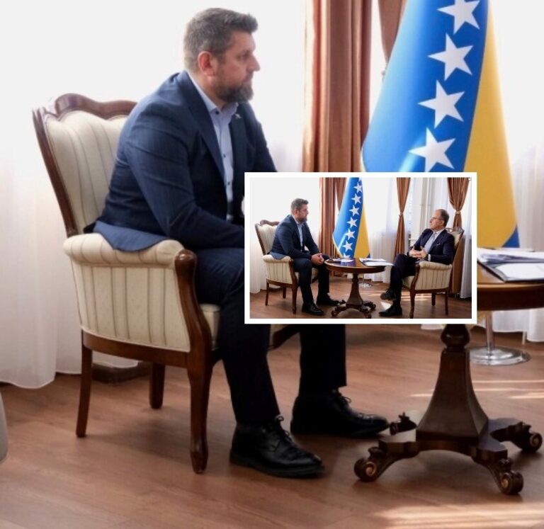 Ćamil Duraković,
