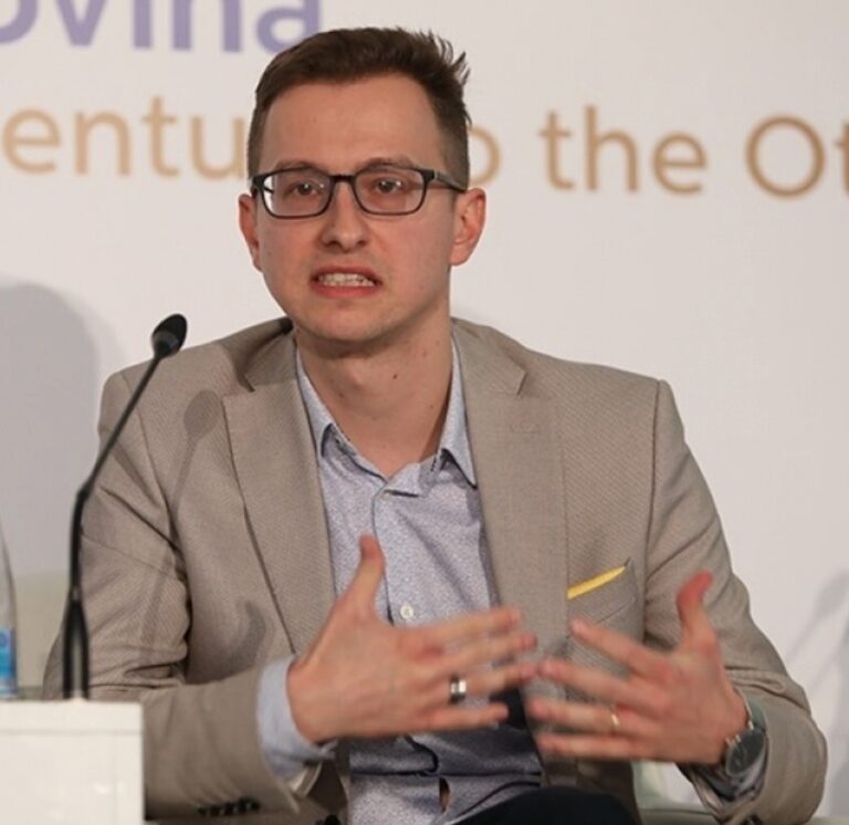 Jasmin Mujanović,