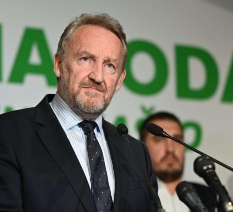 Bakir Izetbegovic,