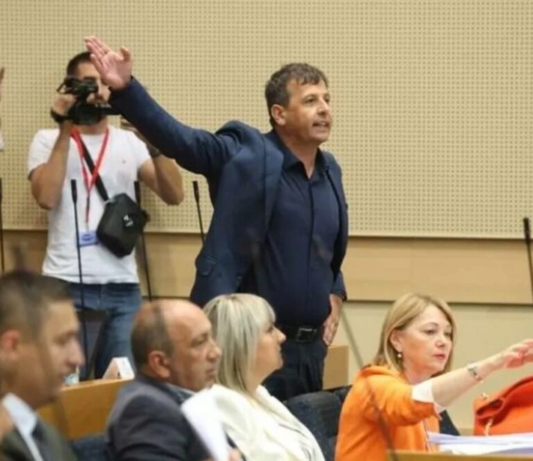 Nebojša Vukanović,