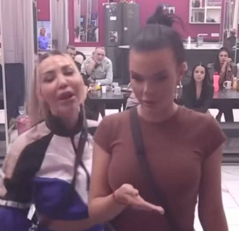 Anita Stanojlović, Aneli Ahmić,