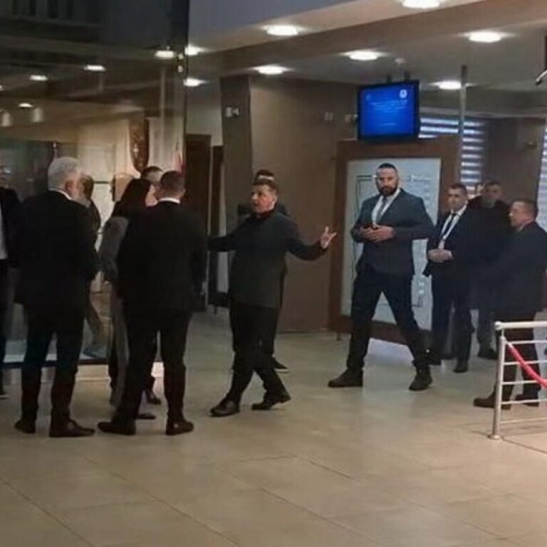 Nebojša Vukanović,
