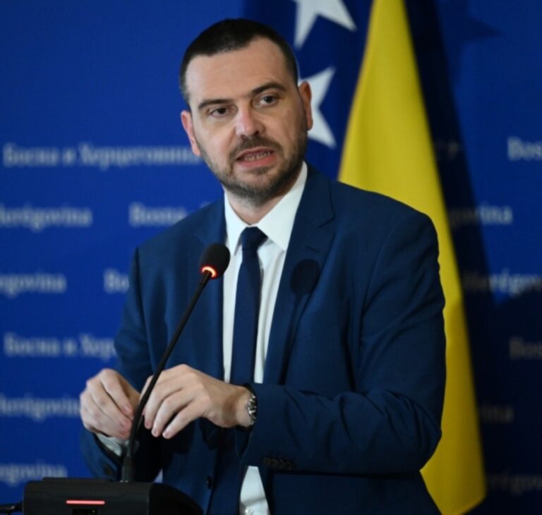 Saša Magazinović,