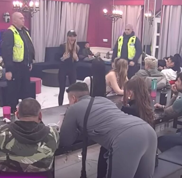 Stanija Dobrojević, Aneli Ahmić,