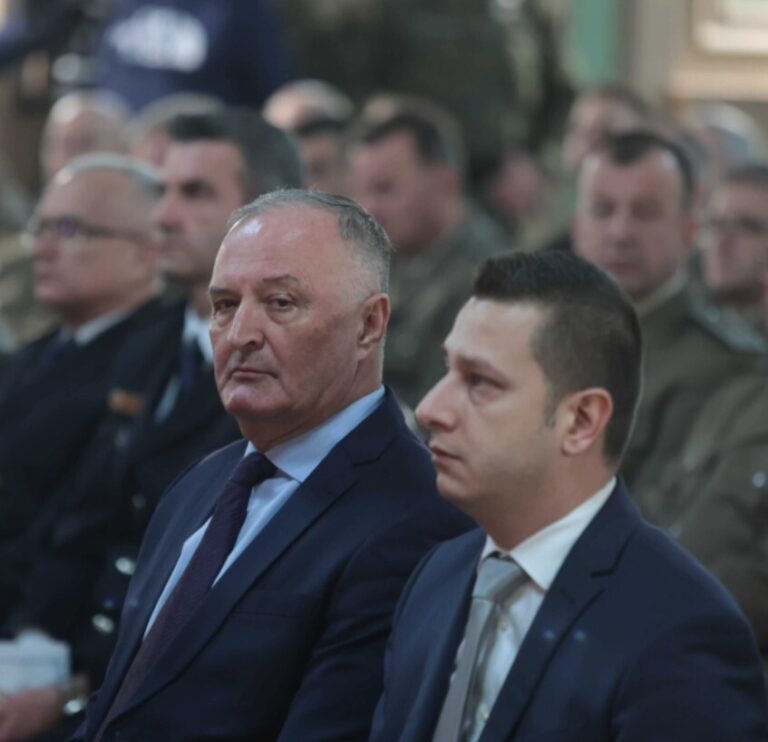 Zukan Helez, Aleksandar Goganović,