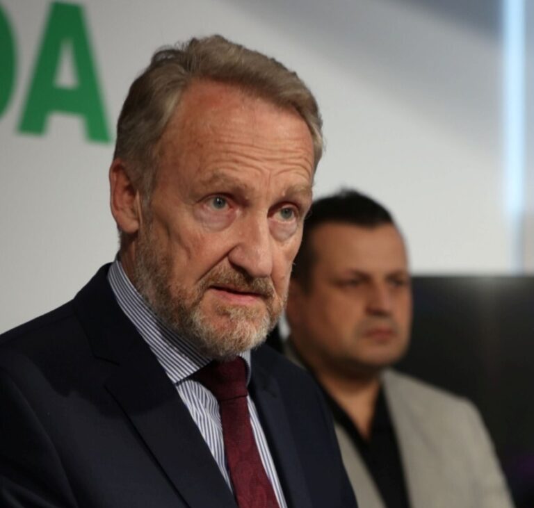 Bakir Izetbegovic,