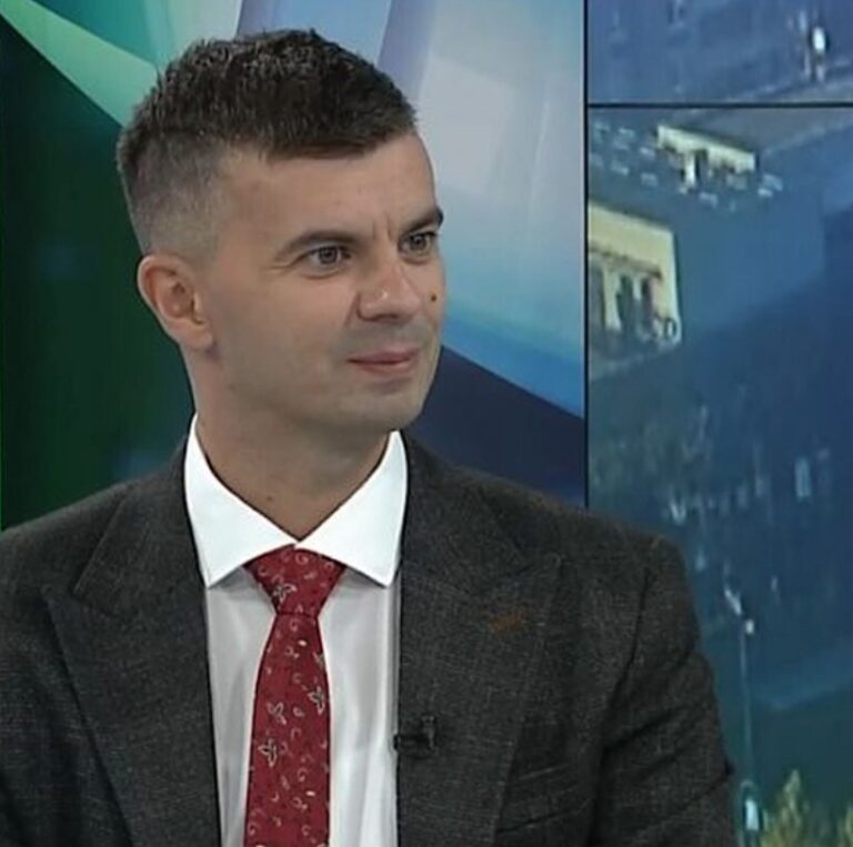 Bakir Krajinović,
