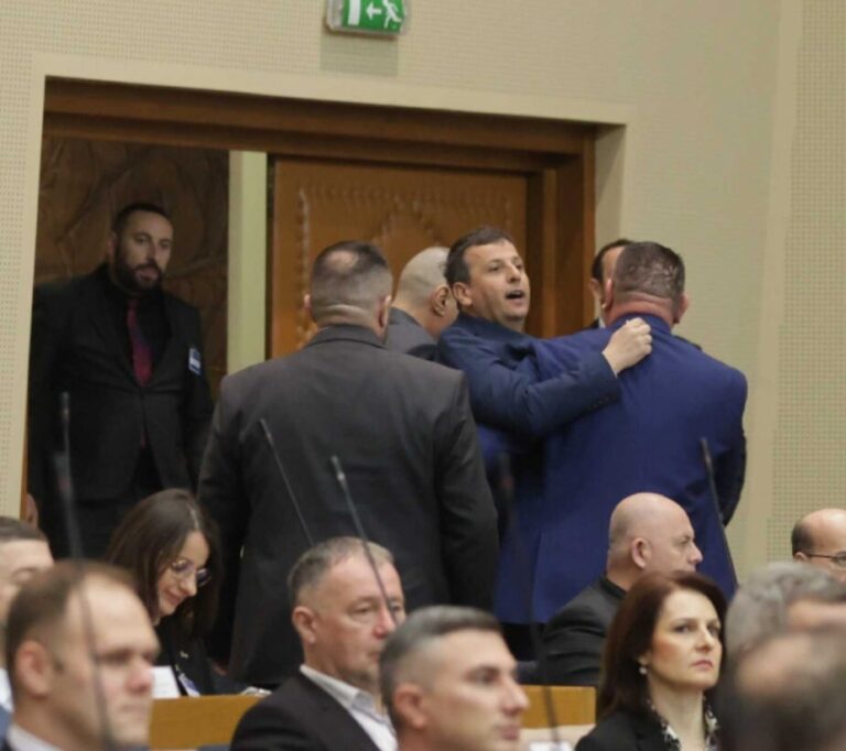 Nebojša Vukanović,