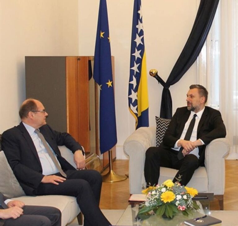 Christian Schmidt, Elmedin Konaković,