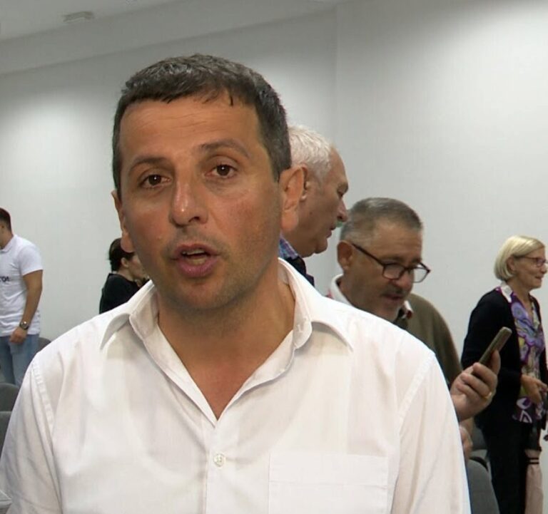 Nebojša Vukanović,