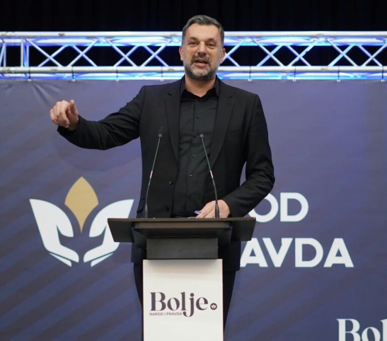 Elmedin Konaković,