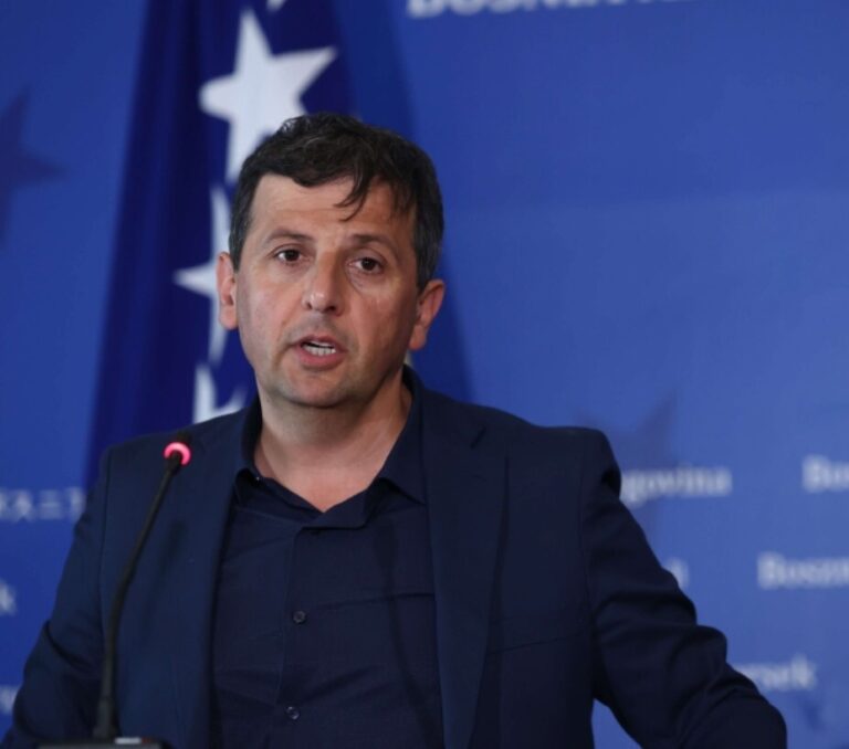 Nebojša Vukanović,