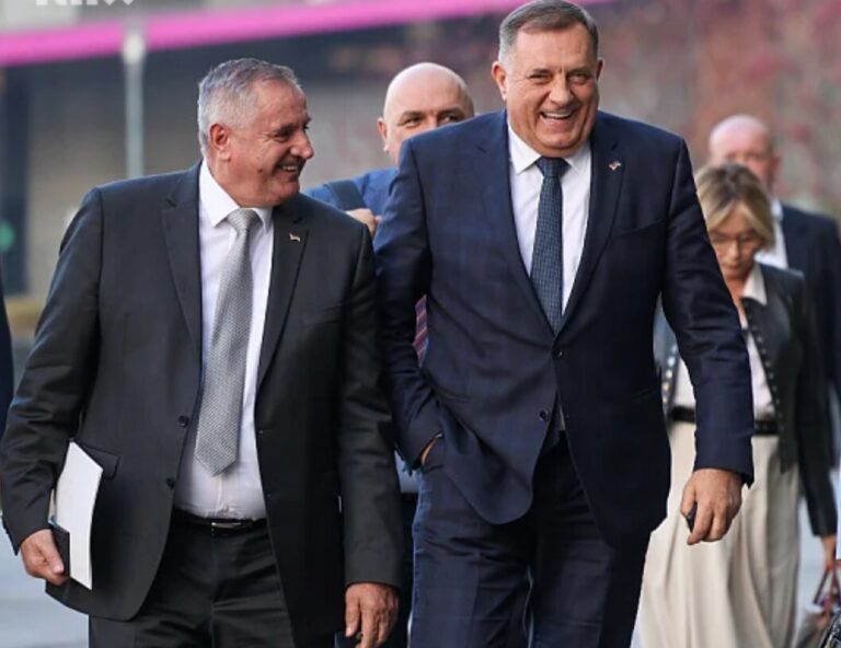 Milorad Dodik, Christian Schmidt,