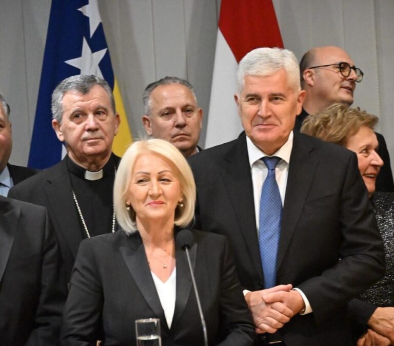 Dragan Covic, Borjana Krišto,