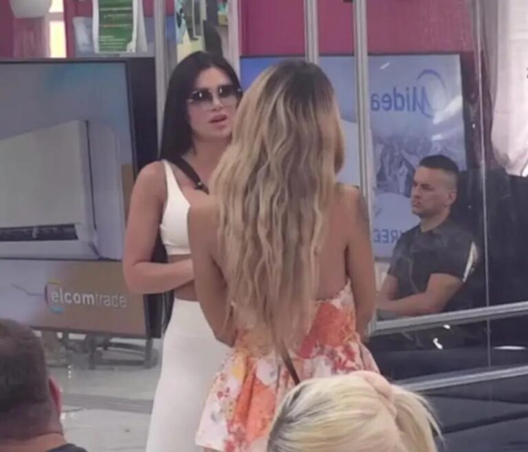 Stanija Dobrojević, Aneli Ahmić,