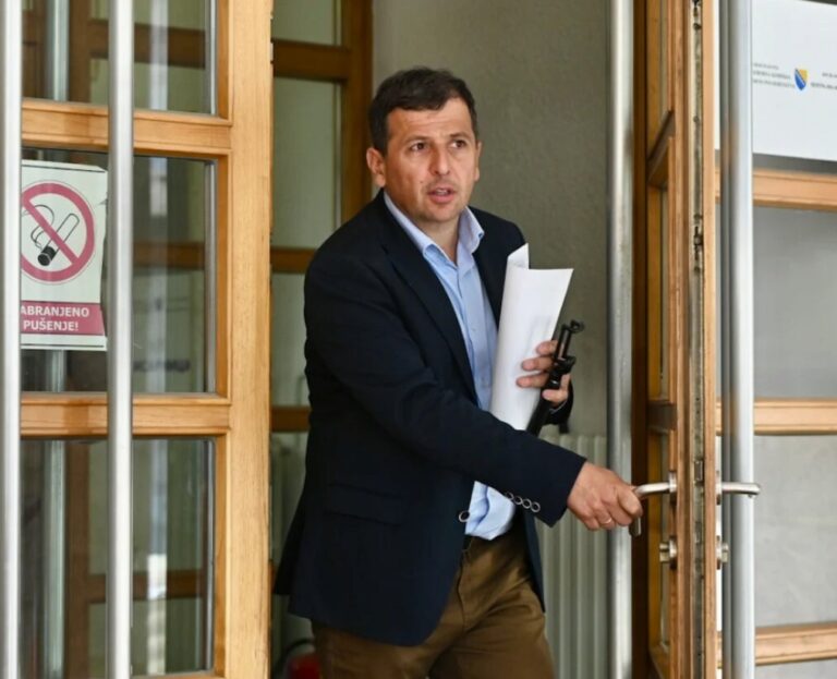 Nebojša Vukanović,