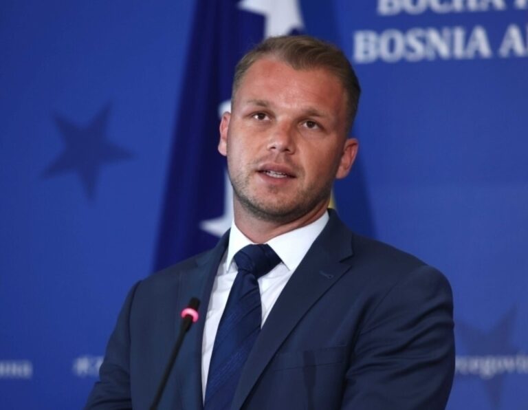 Draško Stanivuković,