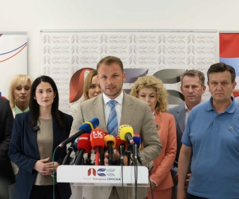 Draško Stanivuković,