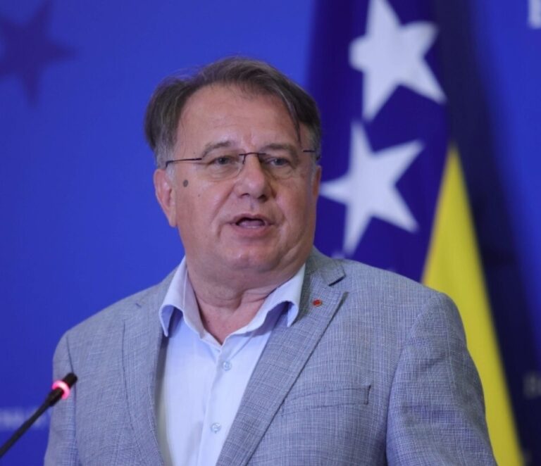 Nermin Nikšić,