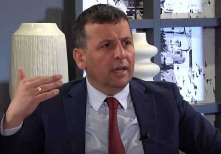 Nebojša Vukanović,