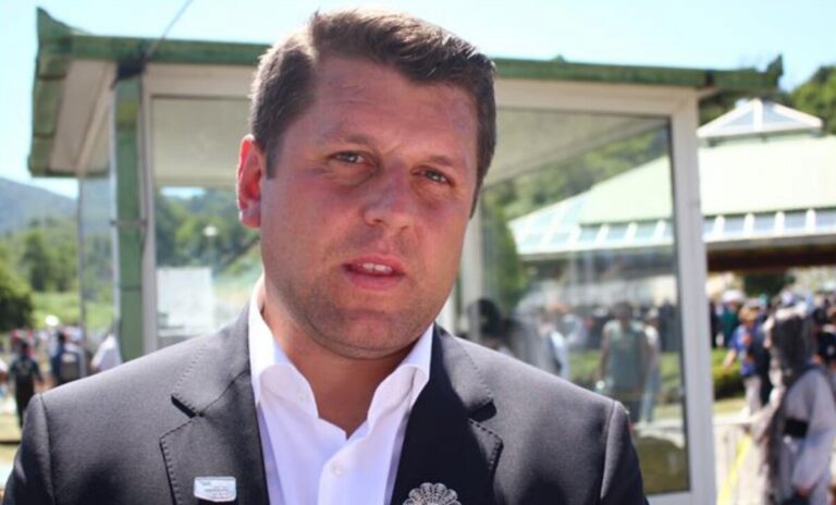 Ćamil Duraković,