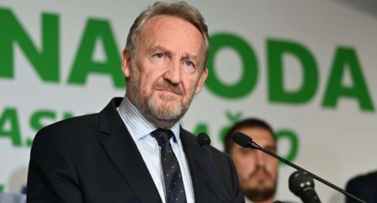 Bakir Izetbegovic,
