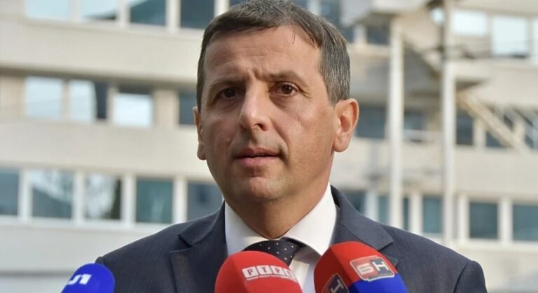 Nebojša Vukanović,