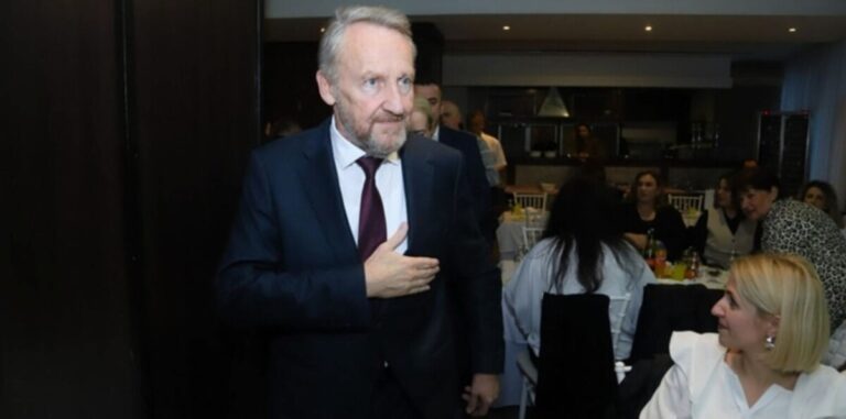Bakir Izetbegović,