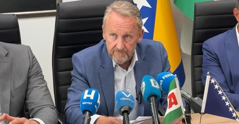 Bakir Izetbegović,