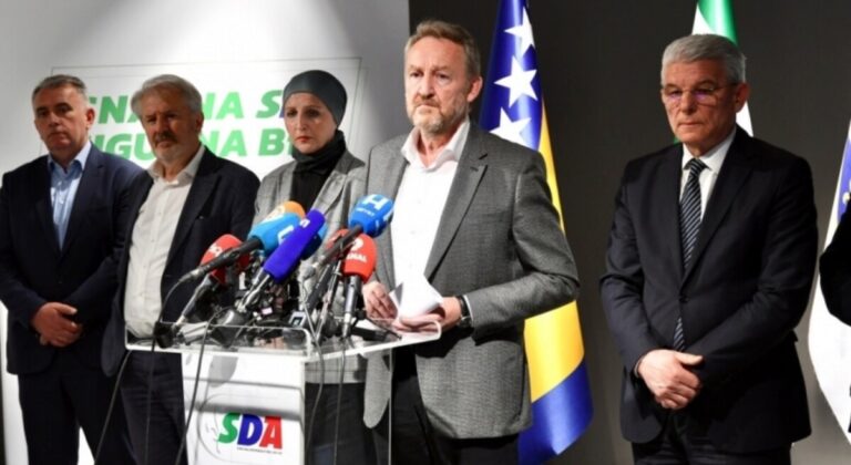 Bakir Izetbegović,