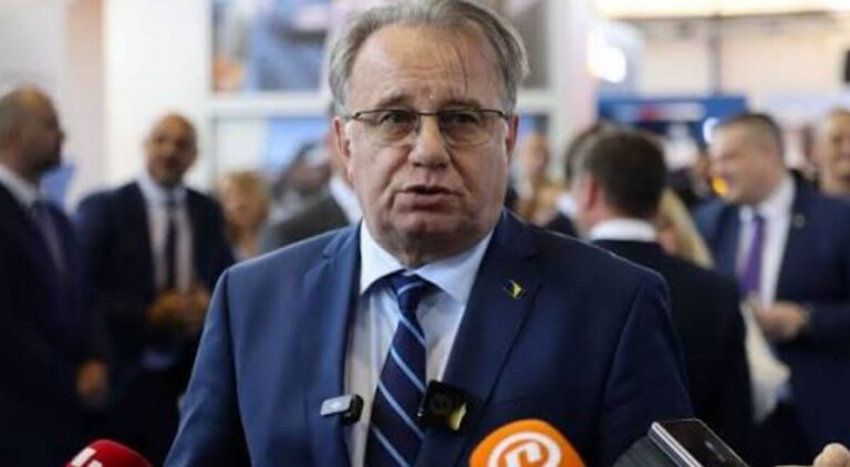 Nermin Nikšić,