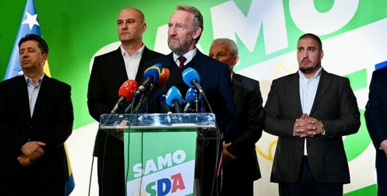 Bakir Izetbegović,